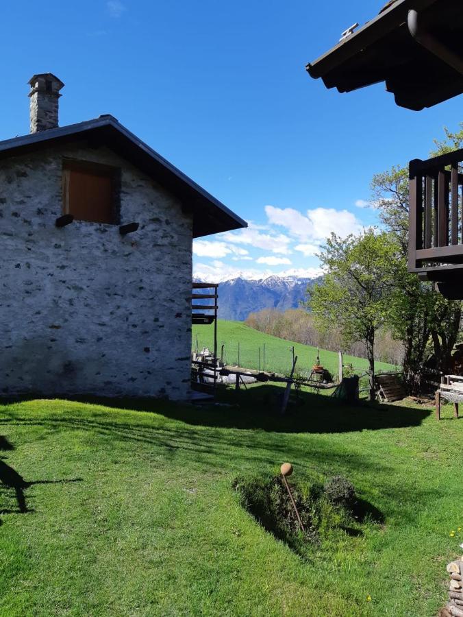 Casa Indipendente Val D'Ayas - Challand Saint Anselme Екстер'єр фото